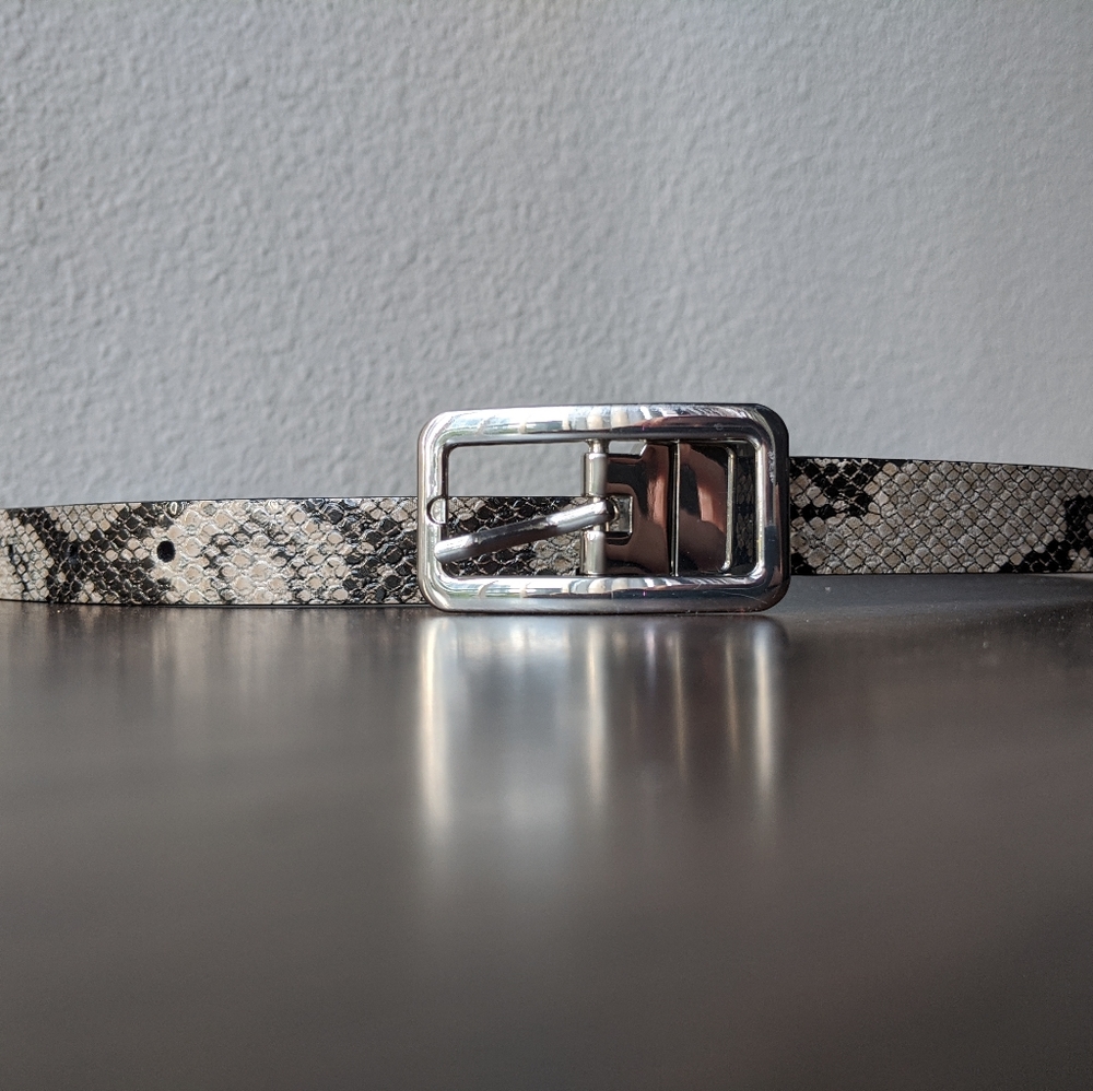 Express snakeskin belt